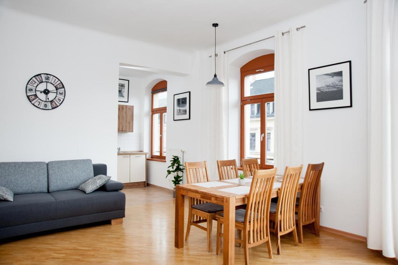 1-Raum-Wohnung Zentral Gelegen Dresda Esterno foto