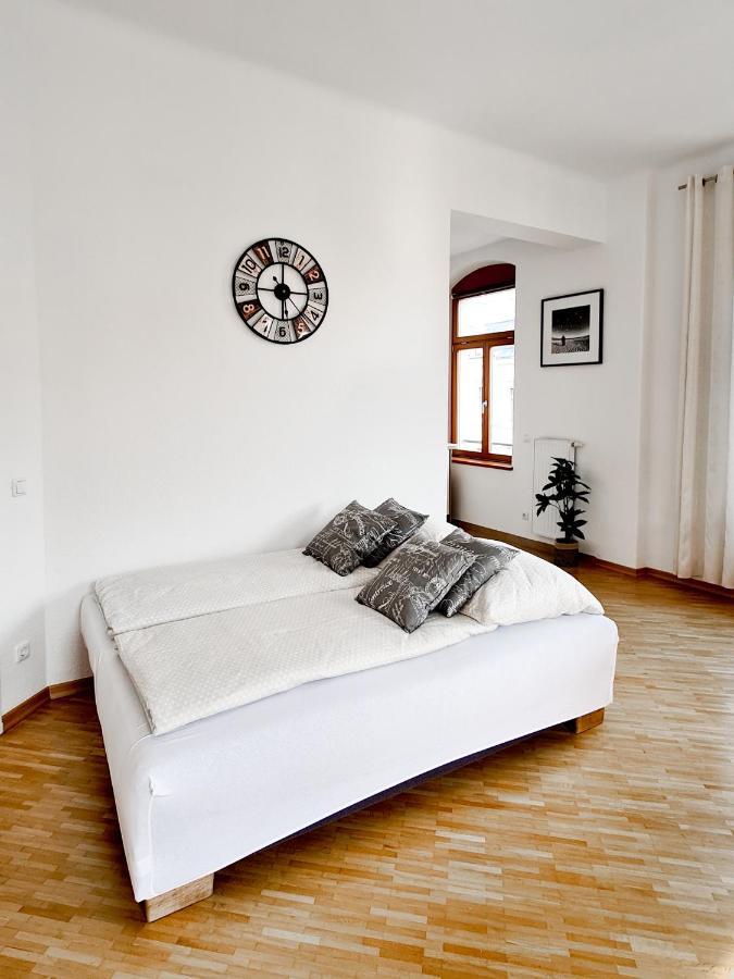 1-Raum-Wohnung Zentral Gelegen Dresda Esterno foto