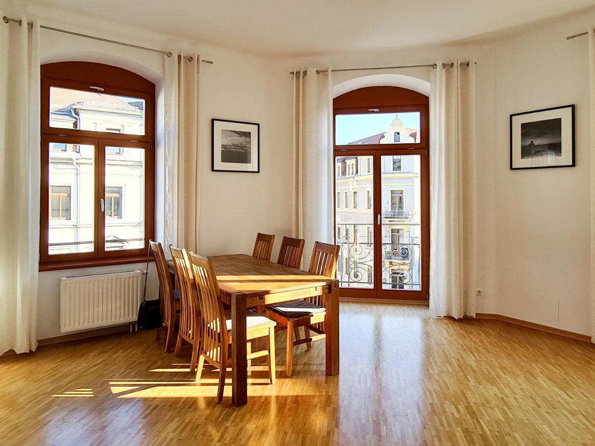 1-Raum-Wohnung Zentral Gelegen Dresda Esterno foto